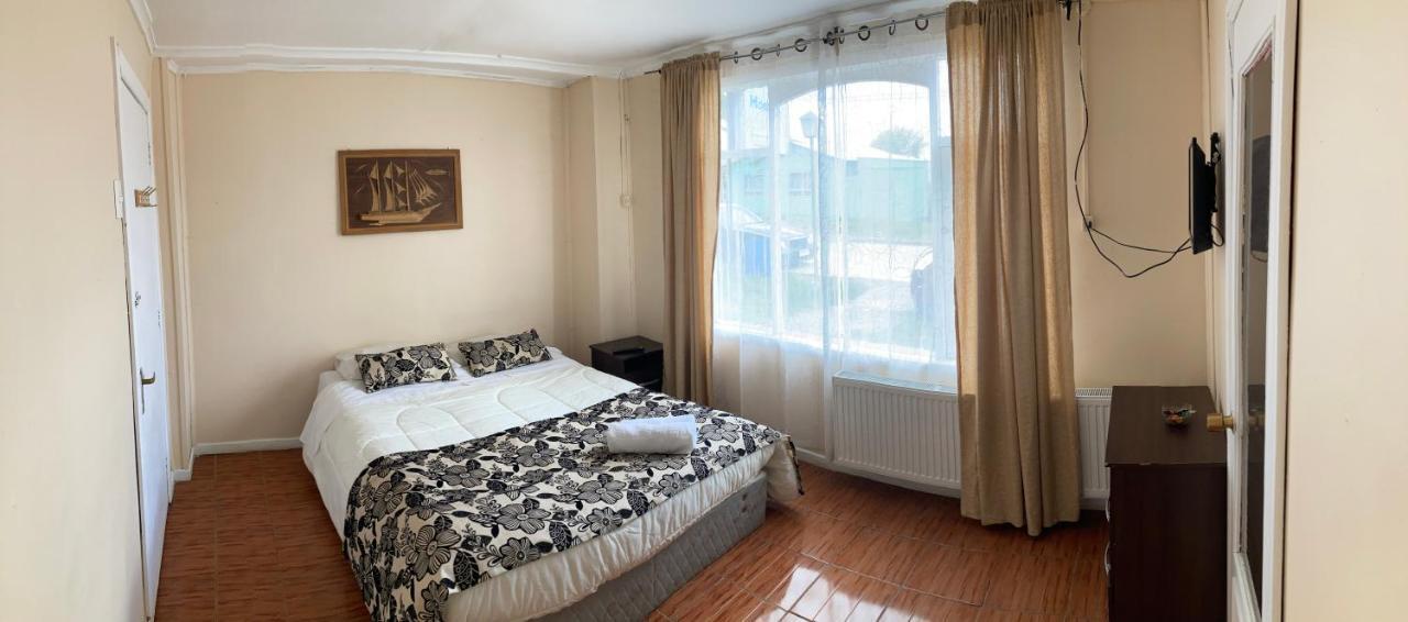 Hostal Hellen Puerto Natales Eksteriør billede